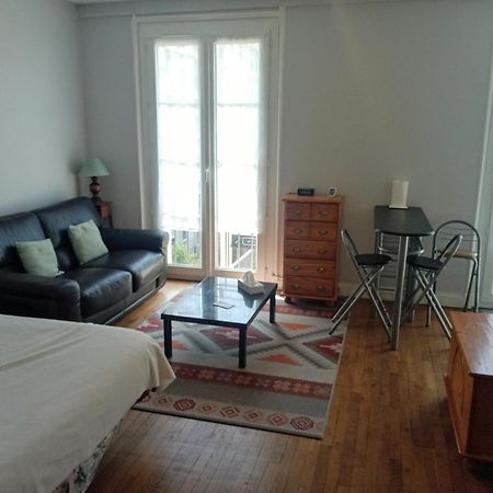 Appartement Perret 105 Rue Victor Hugo, Lumineux, Plein Centre, Parking Prive Arrivee Autonome Tout A Pied Le Havre Luaran gambar