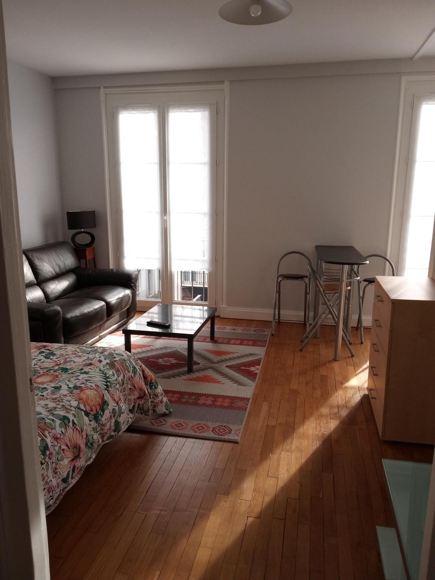 Appartement Perret 105 Rue Victor Hugo, Lumineux, Plein Centre, Parking Prive Arrivee Autonome Tout A Pied Le Havre Luaran gambar